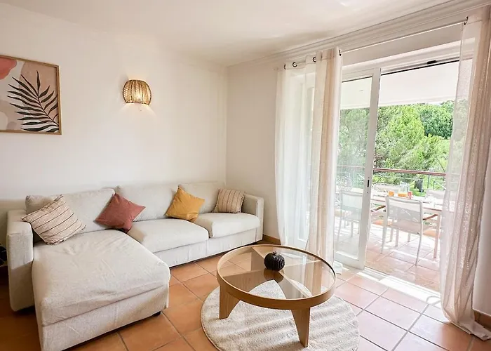 Luxury In Sol 아파트